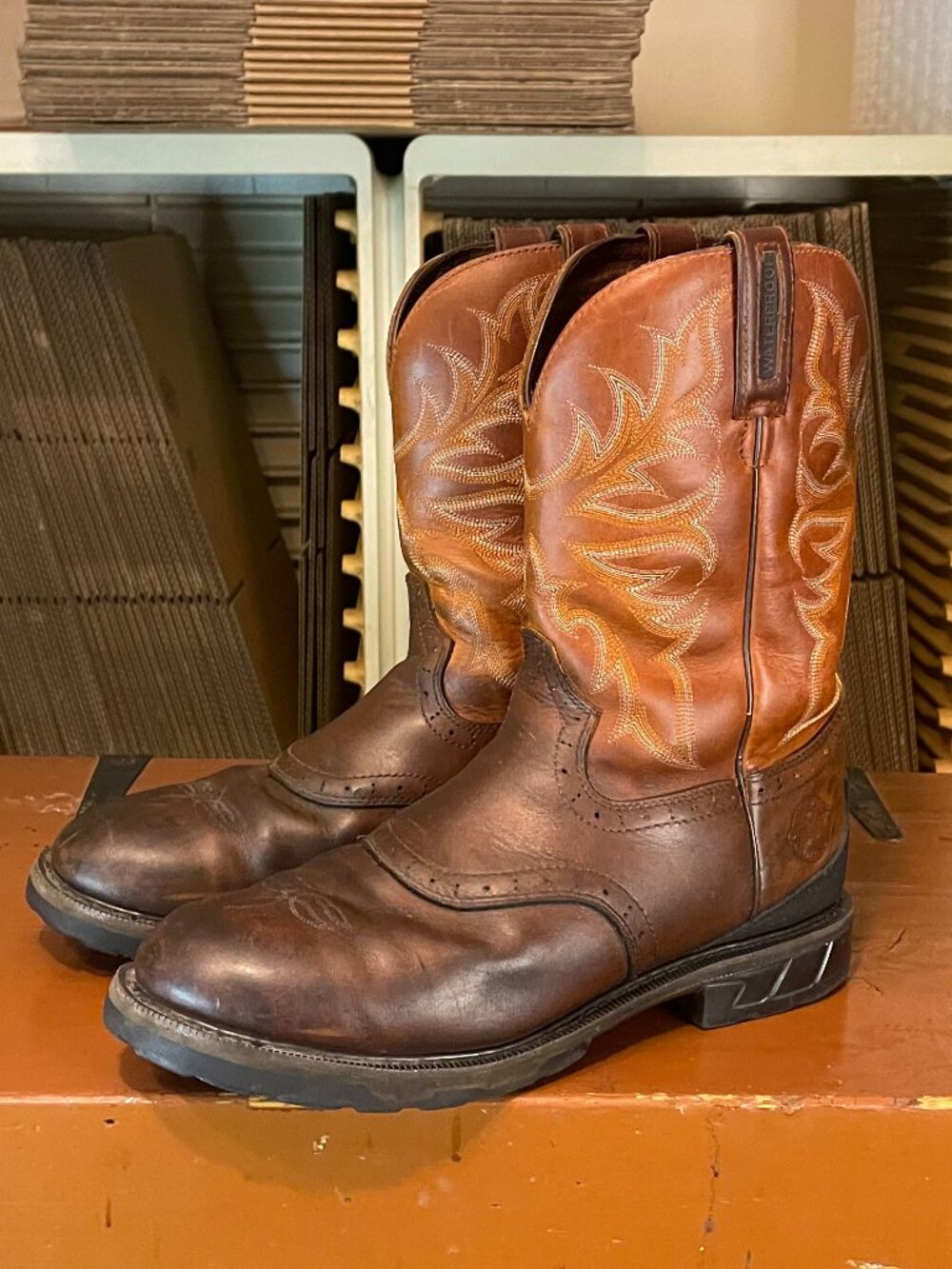 JUSTIN Men's Size 10.5 D Sunset Renegade Brown Leather Work Boots WK4880